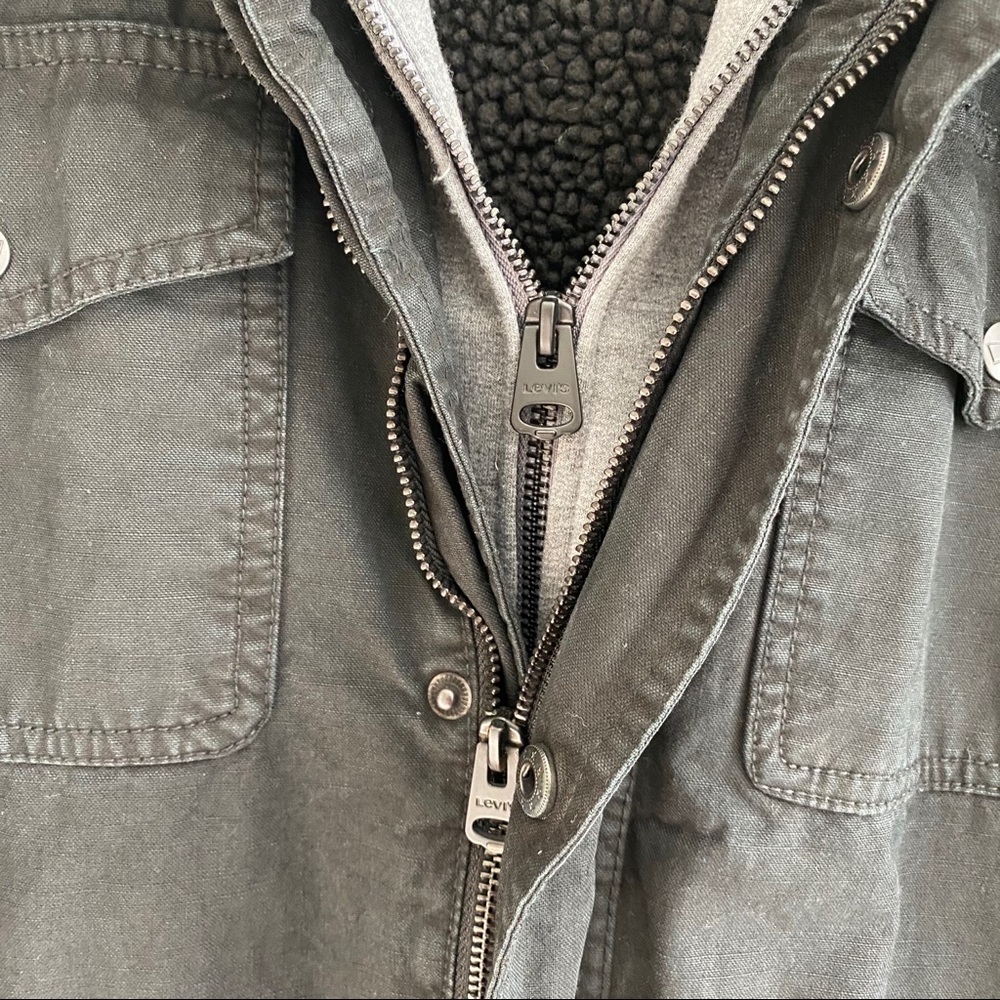 Levi’s Jacket - Picture 4 of 5